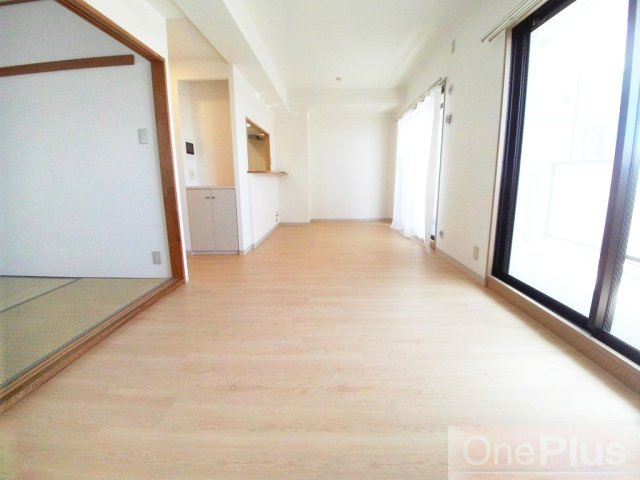 アーバネックス芦屋業平の居間・リビング