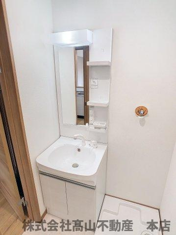 宗像市名残のアパートの洗面所