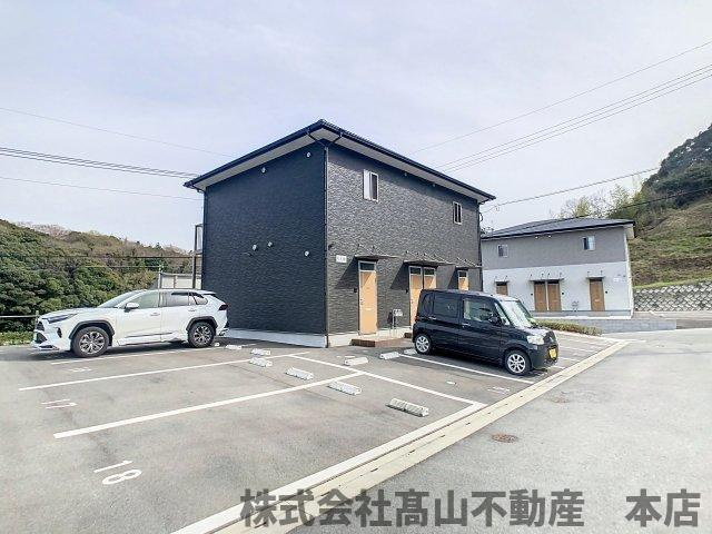 宗像市名残のアパートの駐車場