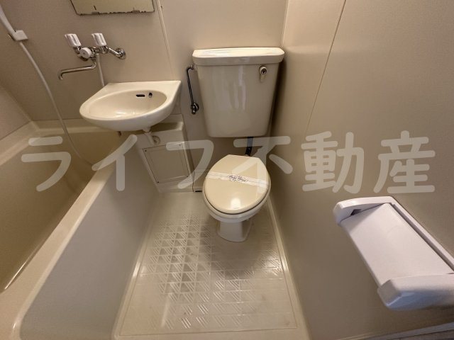 リリーフ明日香新石切のトイレ|ゆったりとした空間のトイレです