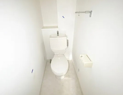 アゼリアヒルハイツのトイレ|落ち着いたトイレです