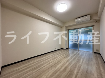リリーフ明日香新石切の洋室|個人の部屋や寝室として使える洋室です