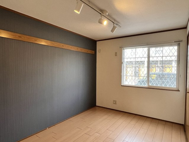 ポムドテールＢ|※掲載の室内写真は、同様の間取りを持つ別の部屋のものです。実際のお部屋の仕様やレイアウトは異なる場合があります。