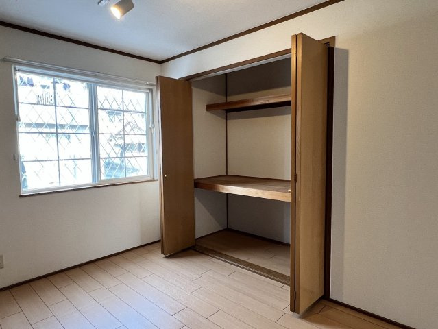 ポムドテールＢ|※掲載の室内写真は、同様の間取りを持つ別の部屋のものです。実際のお部屋の仕様やレイアウトは異なる場合があります。