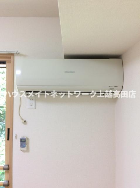 ロイヤルガーデン南城　Ｇ棟の設備|エアコン（洋室6.0帖）