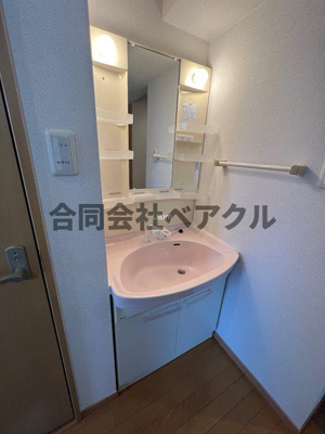 【洗面所】 | 京都ステーションコート | ゆったりとスペースのある洗面所