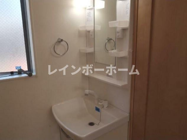 イルヴィアーレ天王坂ノースの洗面所