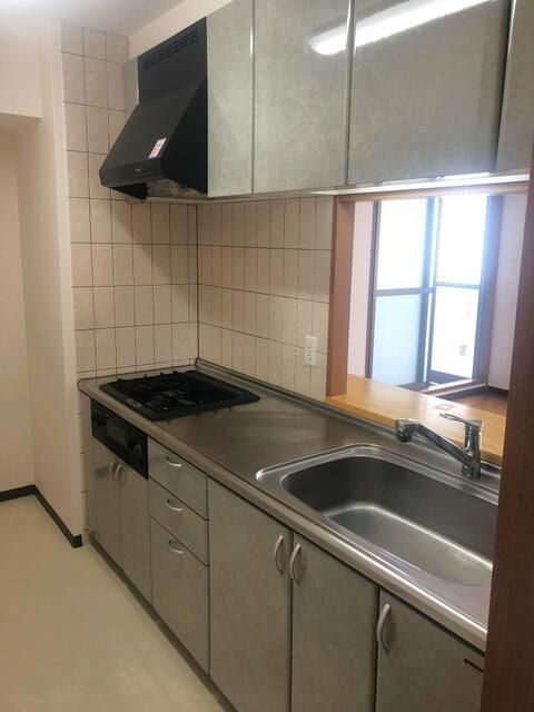 ムルーエ築地のキッチン