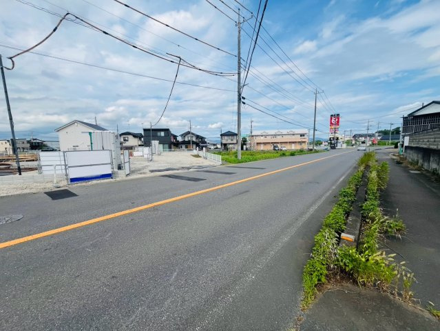 【Livele Garden】　下妻市下妻丙　全4邸の前面道路含む現地写真|〇前面道路〇
南西側約12.1m～12.2m
2026年7月撮影