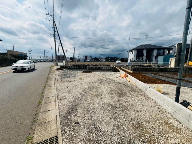 【Livele Garden】　下妻市下妻丙　全4邸の前面道路含む現地写真|徒歩圏内商業施設充実♪お気軽にお問い合わせください（＾＾）
2026年7月撮影