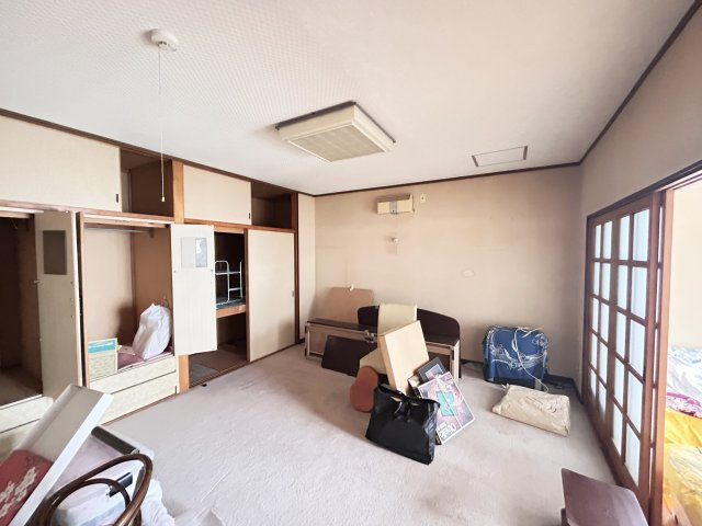 八戸市桜ケ丘4丁目の洋室