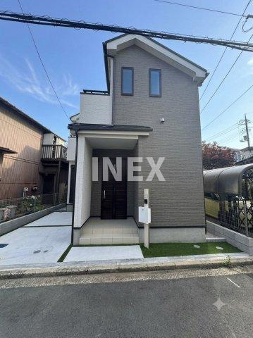 横浜市磯子区岡村４丁目の一戸建ての外観