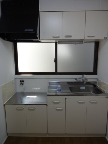 寝屋川市成田町　南側のキッチン|※平成29年撮影