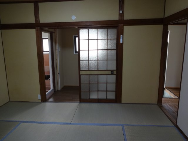 寝屋川市成田町　南側の和室|※平成29年撮影