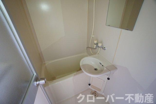 ベル・メール原田町の浴室