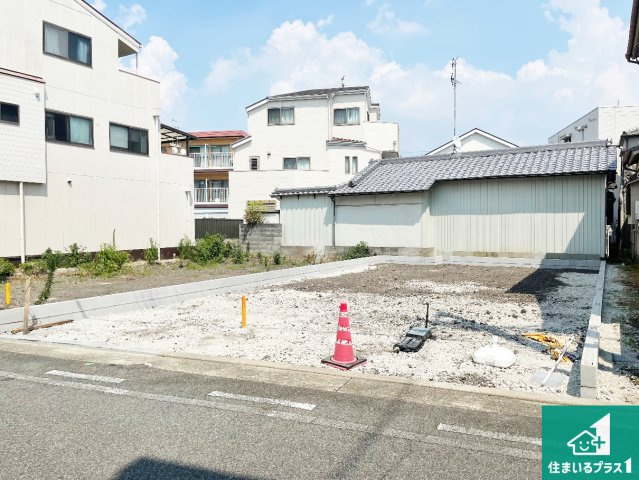 尼崎市西難波町　第1期　新築一戸建ての外観|周辺は落ち着いた街並みの住宅地！子育てがしやすい住環境です！まだ未完成ですが、現地でしかわからない事もございます。是非一度ご覧ください。