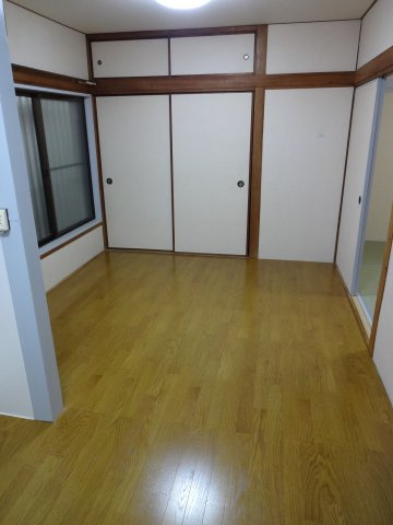 寝屋川市成田町　北側の洋室|※平成29年撮影
