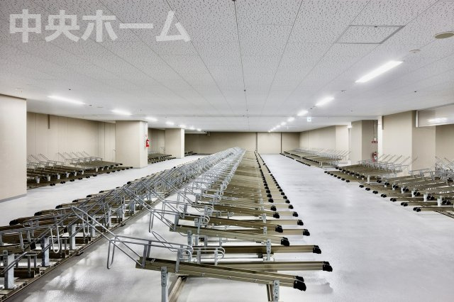 スカイズタワー&ガーデンの駐輪場|【自転車置き場】最新の空き状況や費用などの詳細は担当スタッフまでお問い合わせください。