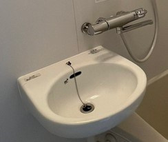 サザンロード西荻窪の洗面所