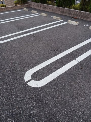 駐車場に車を止められます