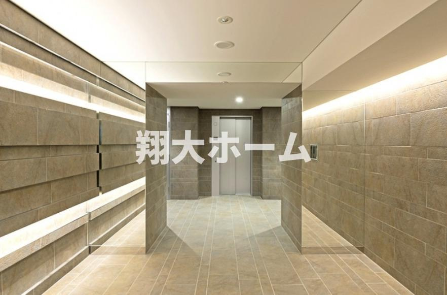 ＰＲＥＭＩＵＭ　ＣＵＢＥ　Ｇ　上野のロビー
