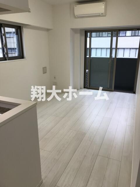 ＰＲＥＭＩＵＭ　ＣＵＢＥ　Ｇ　上野の居間・リビング