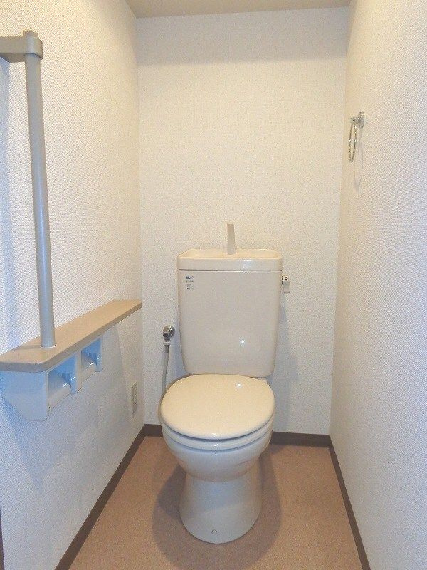 ガーデン有川のトイレ