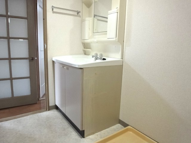 使いやすい独立洗面台です