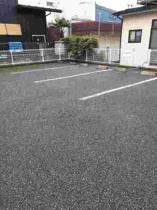 駐車場があるので、車を買う予定の方も安心です