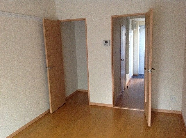 レオパレスラグレージュの内装