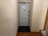 ゆったりとした玄関です