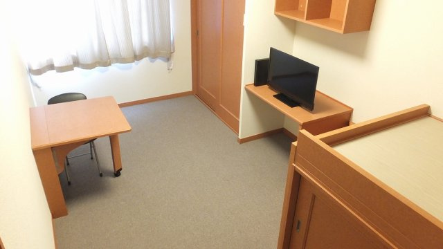 レオパレスパレット壱番館の居間・リビング|家具家電設置済みです。