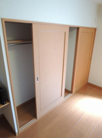 内装は落ち着いています