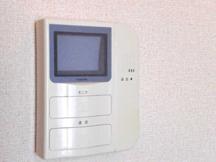 モニター付インターフォン全室搭載です。
