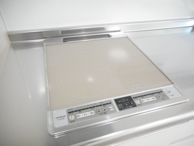 コンパクトなキッチンで掃除もラクラク