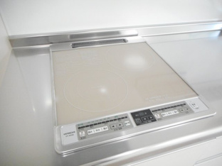 コンパクトなキッチンで掃除もラクラク