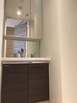 クレヴィスタ板橋西台Ⅲの洗面所