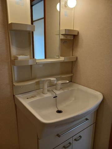 忙しい朝には欠かせない洗面所です