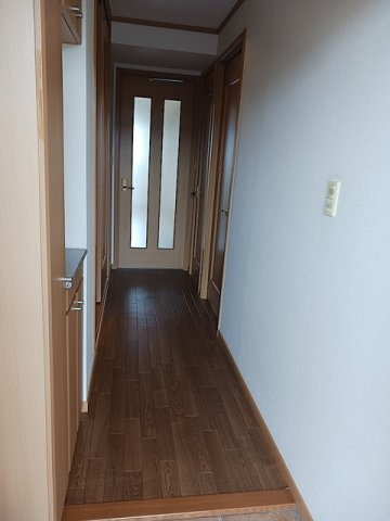明るい玄関です