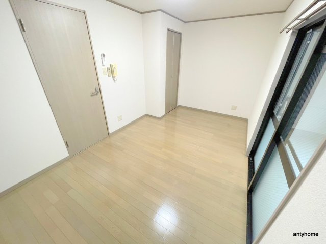 イーズ千里山　仲介手数料無料の寝室
