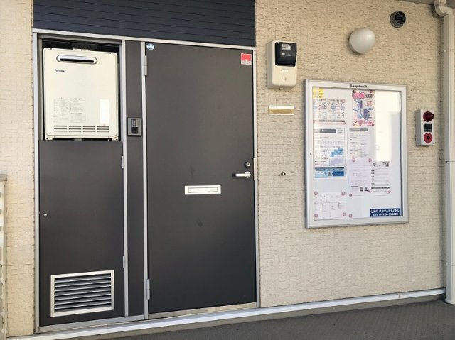レオネクスト桜台の玄関