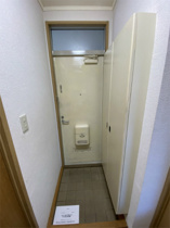 落ち着いた玄関です