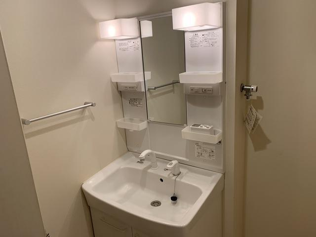 忙しい朝には欠かせない洗面所です