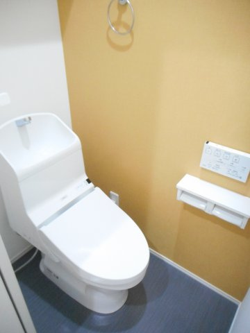 ゆったりとした空間のトイレです