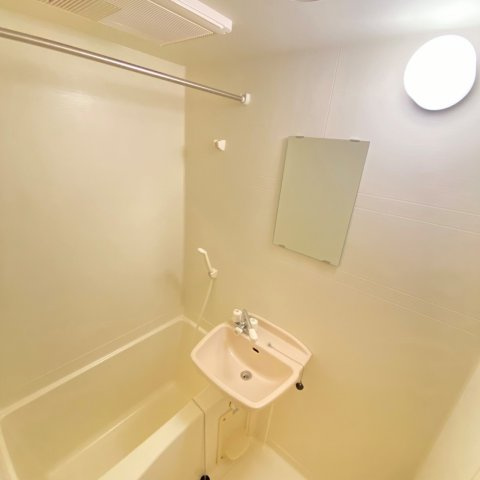 ゆったり過ごせるお風呂です
