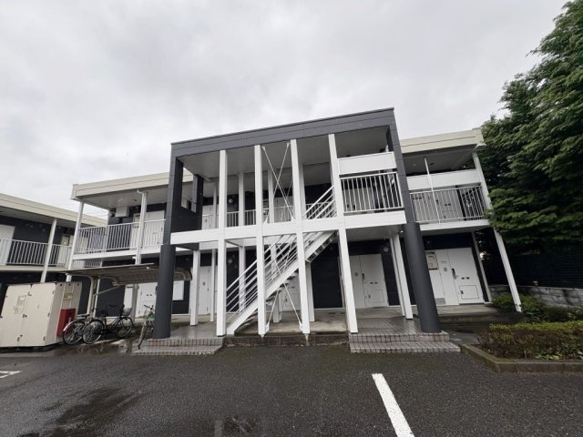 落ち着いた雰囲気の外観です