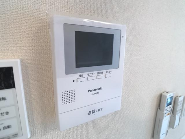 アンジュの内装|カメラ付インターホン