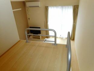 こちらの居間で趣味の時間をお楽しみください
