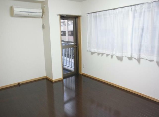 Ｓ－ＦＯＲＴ西船橋の居間・リビング|他部屋参考写真