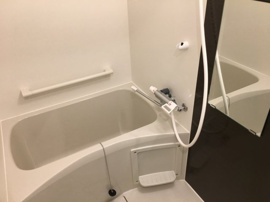 日々の疲れを癒すお風呂付です